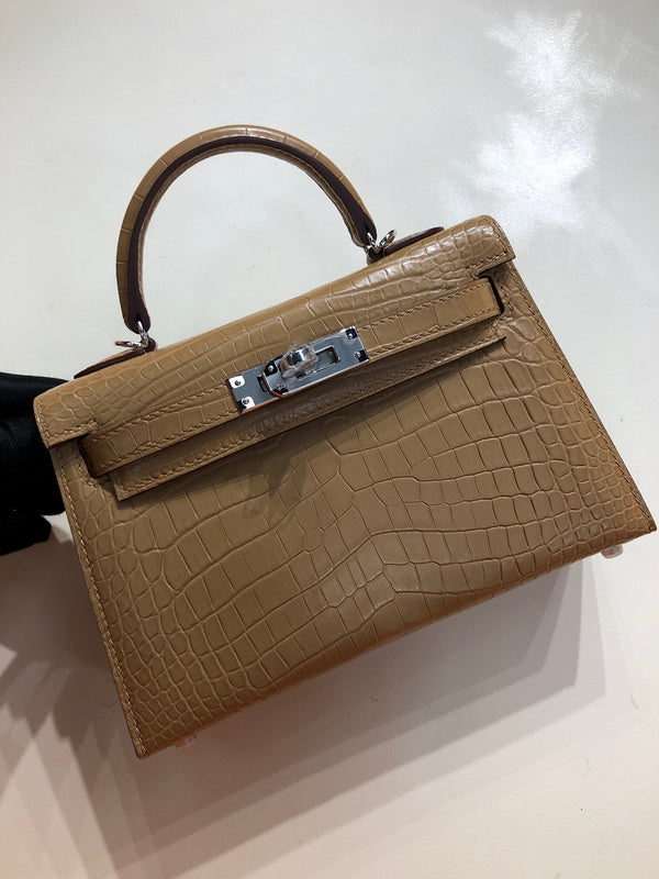 Amelia - HMS Bags - 1528