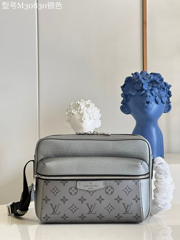 Fan Fashion Lu-Vi Bags - 16757