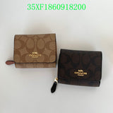 Amelia - CAH Wallet - 074