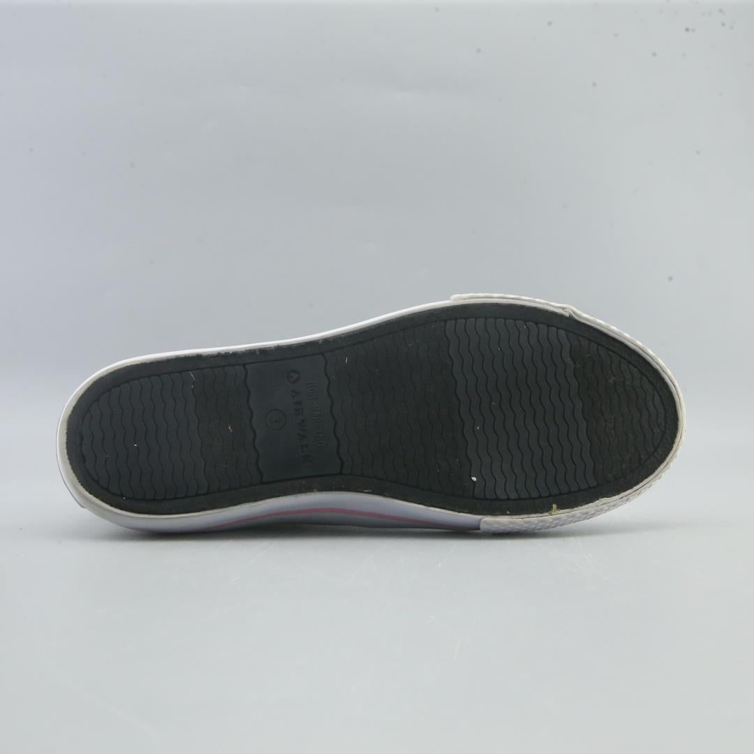 AIR WALK .
