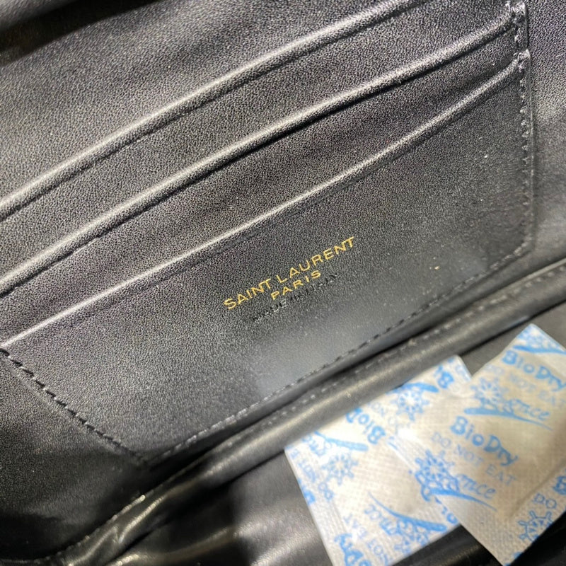 Amelia - YSL Bag - 2120