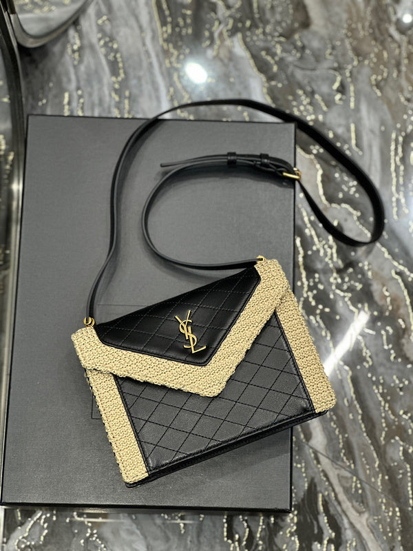 Amelia - YSL Bag - 3933