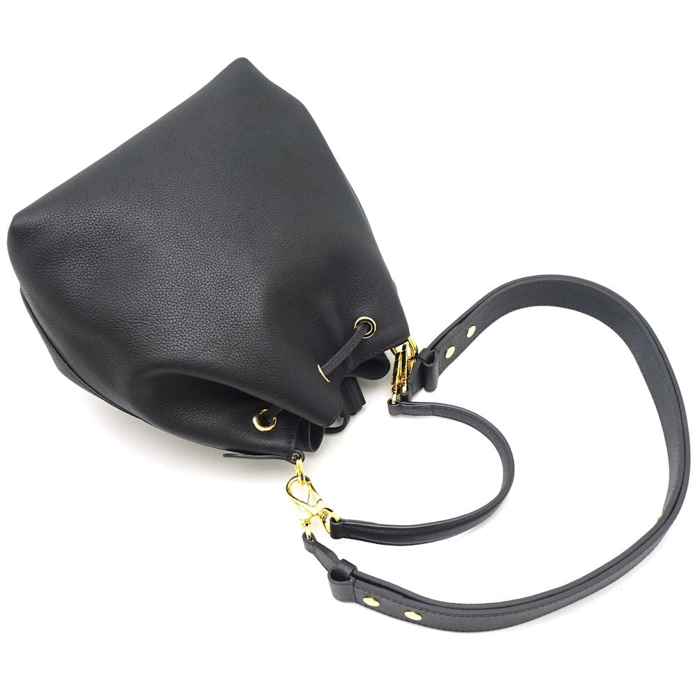 Louis Vuitton LockMe Bucket Calf Noir Shoulder Bag Black