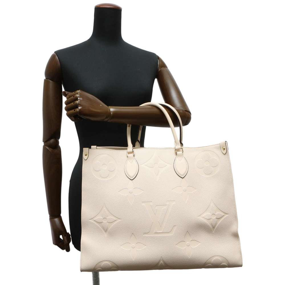 Louis Vuitton Monogram Emplant On The Go GM Shoulder Bag Creme