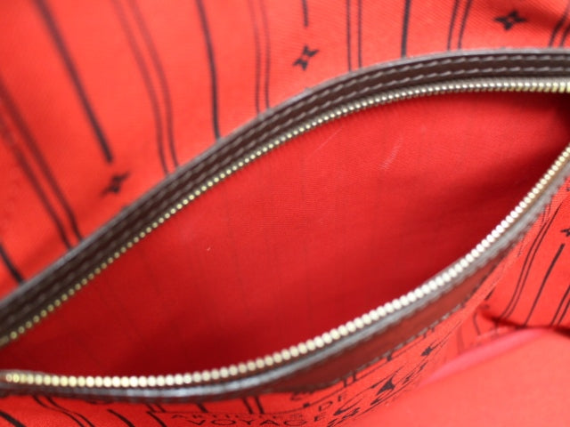 Louis Vuitton Neverfull MM Tote Bag Damier