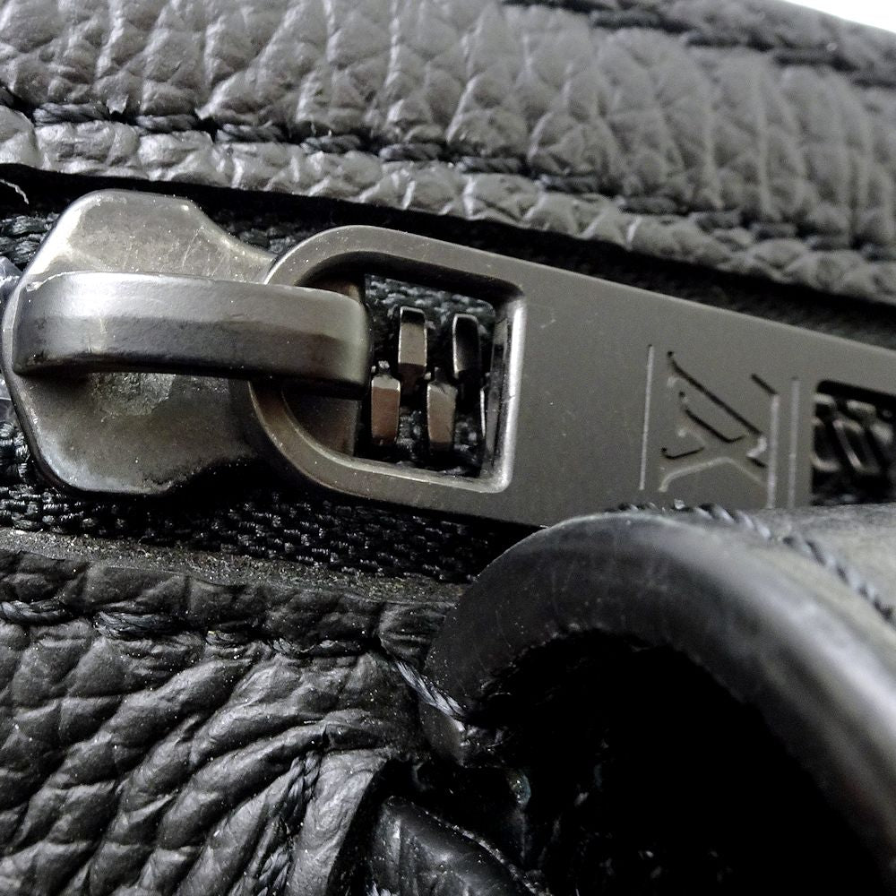 Louis Vuitton Takeoff Sling Body Bag Noir