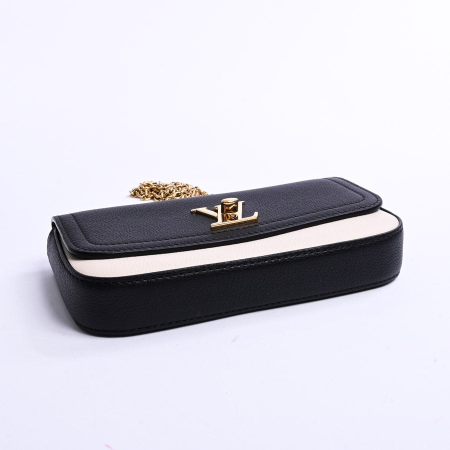 Louis Vuitton Pochette Lock Me Shoulder Bag Kataoshi Leather Black