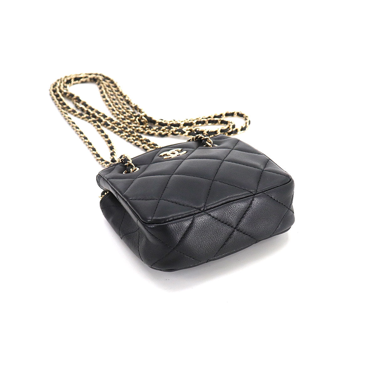 Chanel Matelasse Chain Shoulder Bag Pochette Leather Black Gold Metal Fittings