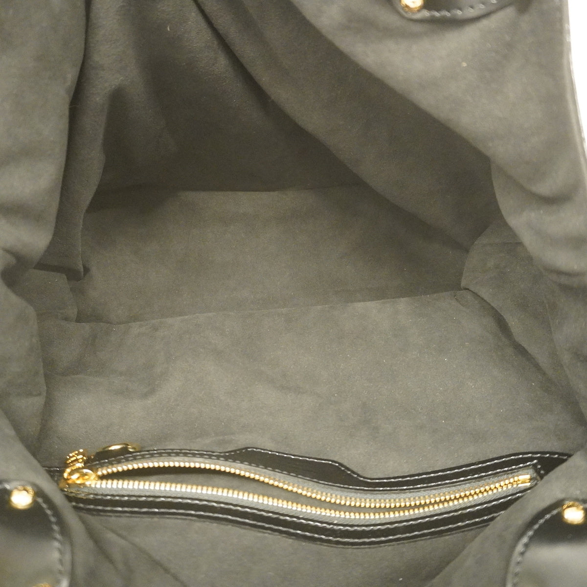 Louis Vuitton Mahina L Noir Hobo Bag Black