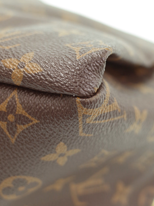 Louis Vuitton Monogram Artsy MM Semi Shoulder Bag