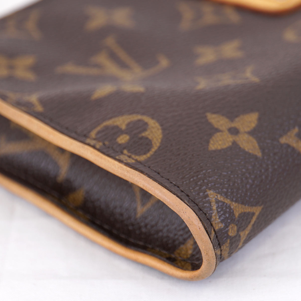 Louis Vuitton Sophie Clutch Bag Monogram Canvas
