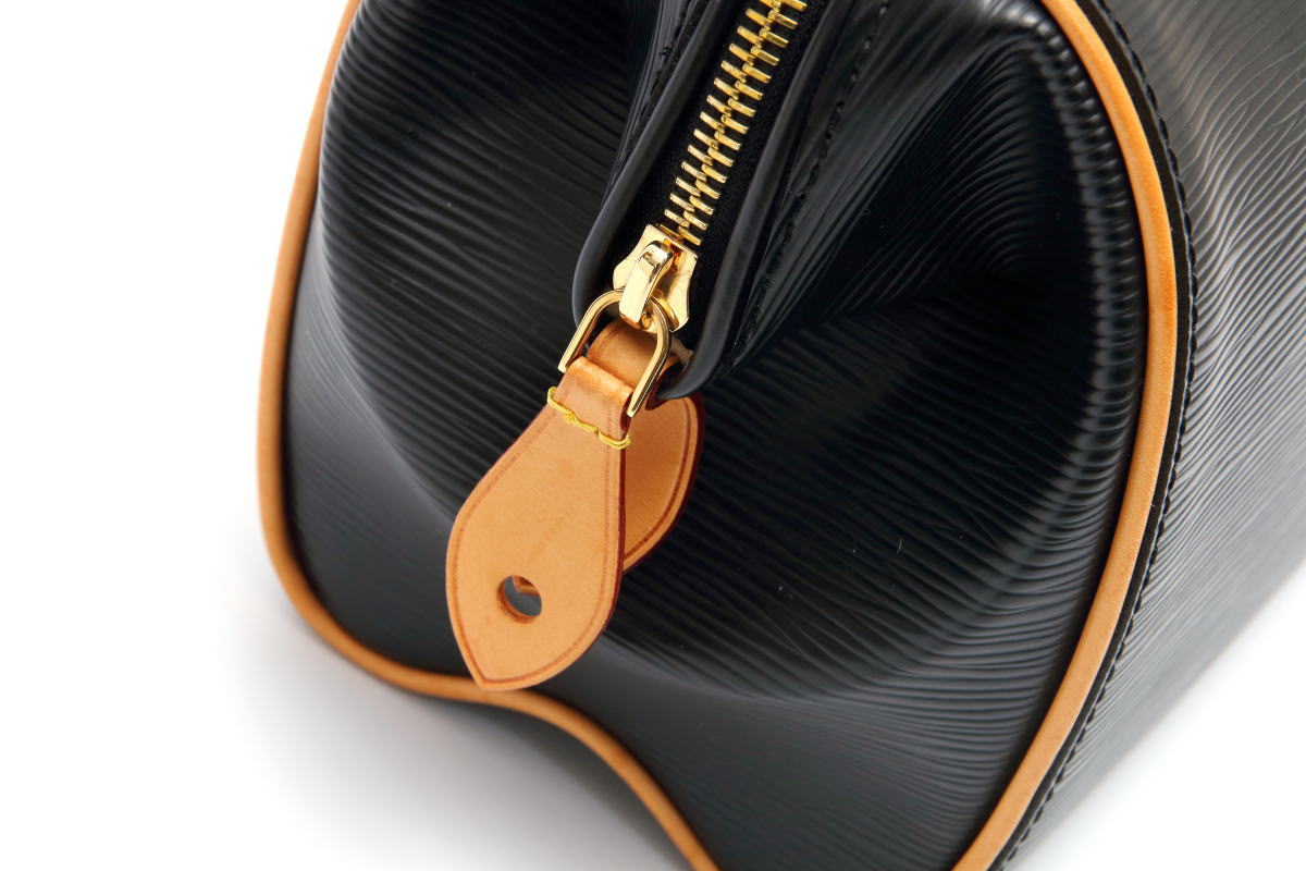 Louis Vuitton Dog BB Handbag Noir Black