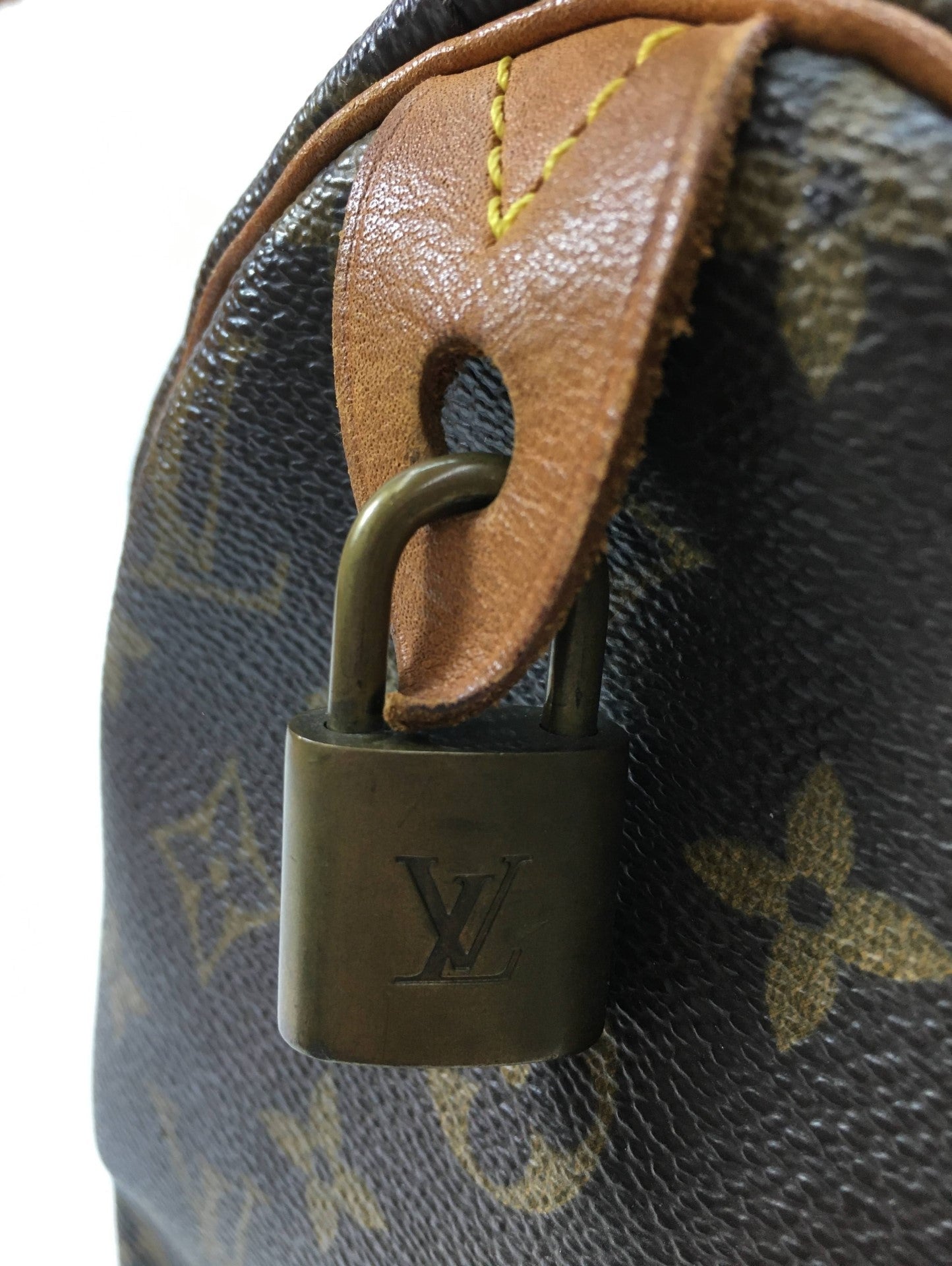 Louis Vuitton Monogram Canvas Handbag Speedy 30