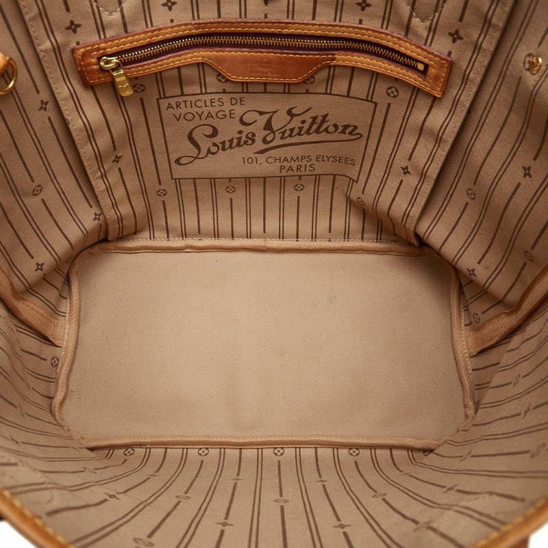 Louis Vuitton Monogram Neverfull MM Tote Bag