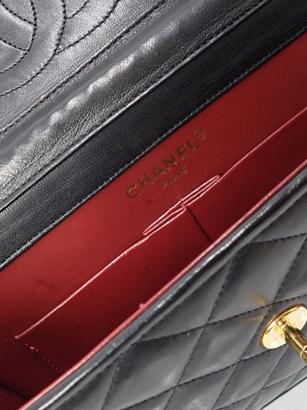 Chanel Matelasse Chain Shoulder Bag Black