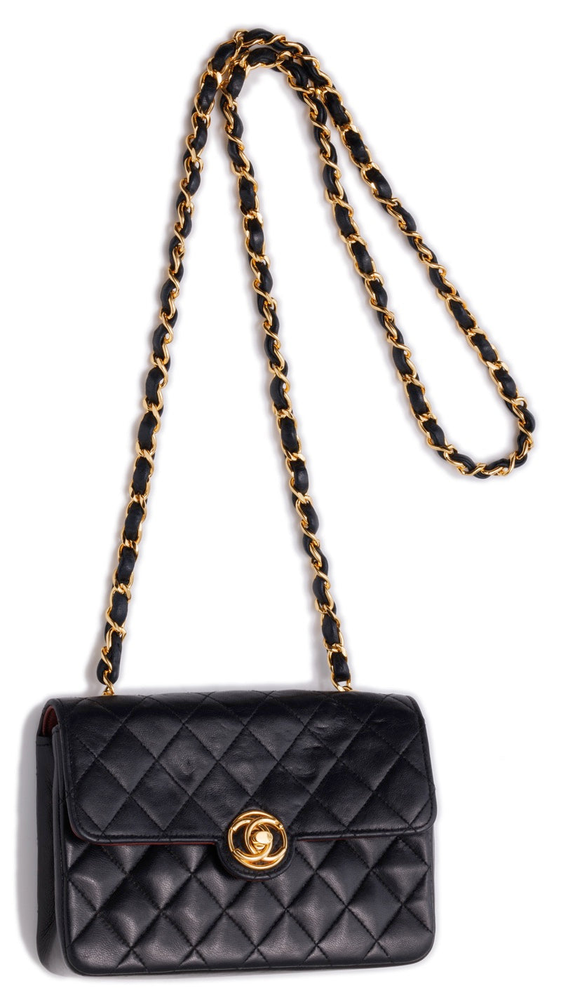Chanel Mini Matelasse Circle Coco Turnlock Chain Lambskin Black