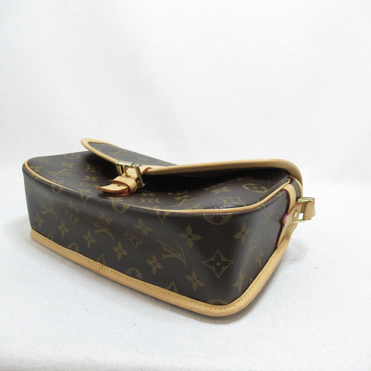 Louis Vuitton Sologne Shoulder Bag Canvas Monogram