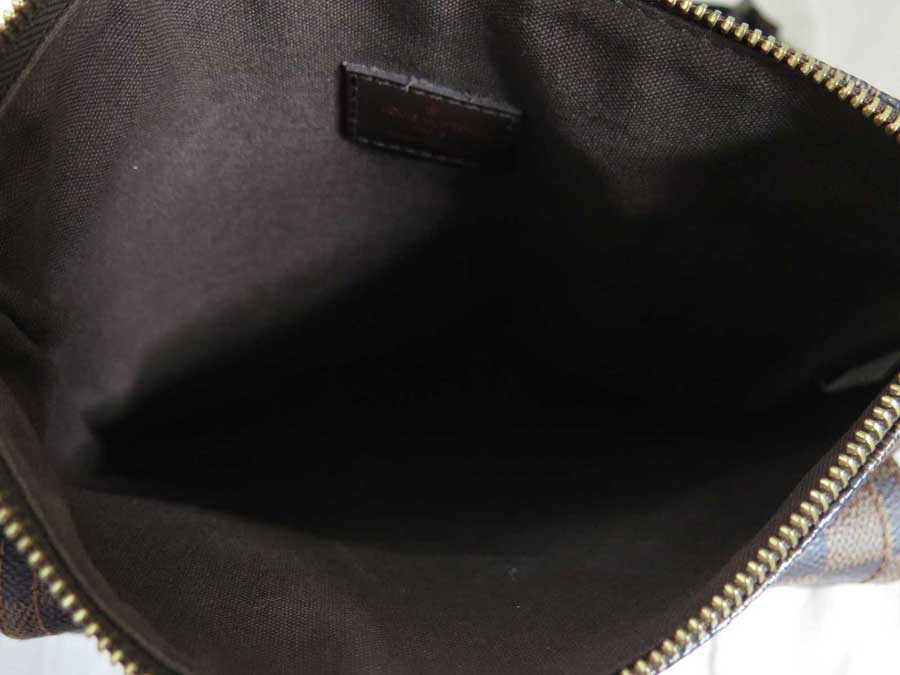 Louis Vuitton Crossbody Damier Pochette Melville Brown