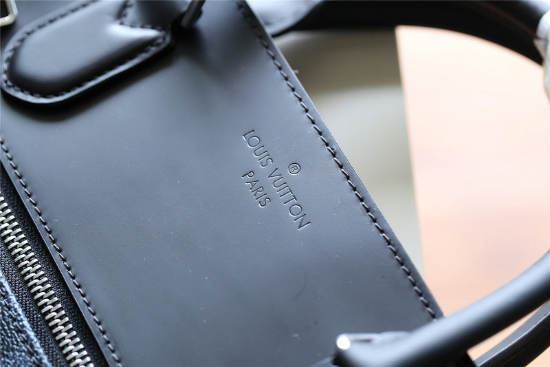 Fan Fashion Lu-Vi bags - 9884