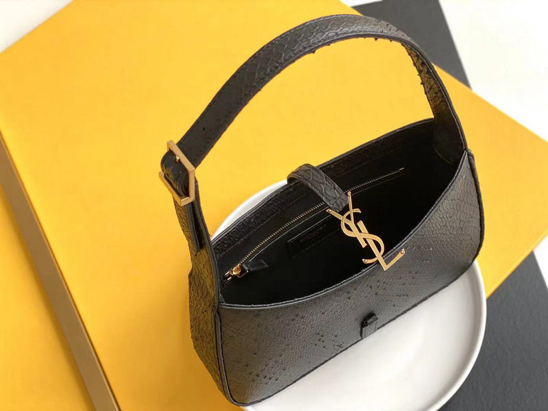 Amelia - YSL Bag - 4158