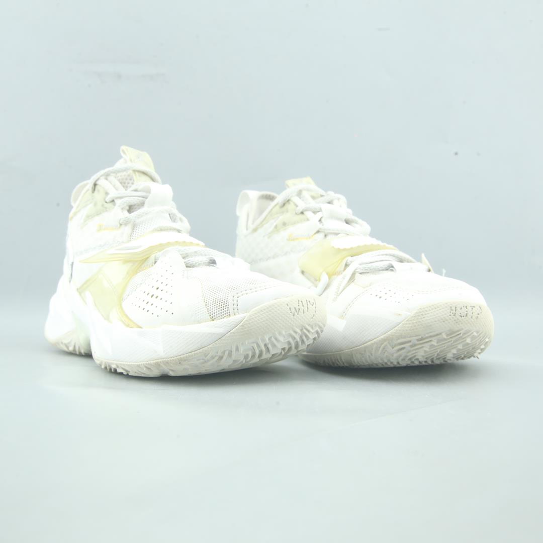 JORDAN AIR  WHY NOT ZER0.3