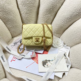 Wellow Bags - Chanel - Bags  - 426