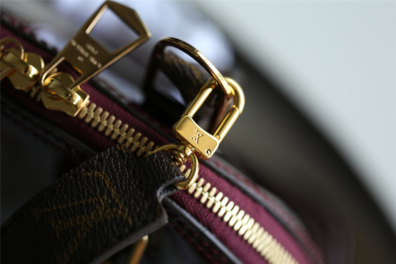 Fan Fashion Lu-Vi bags - 8279