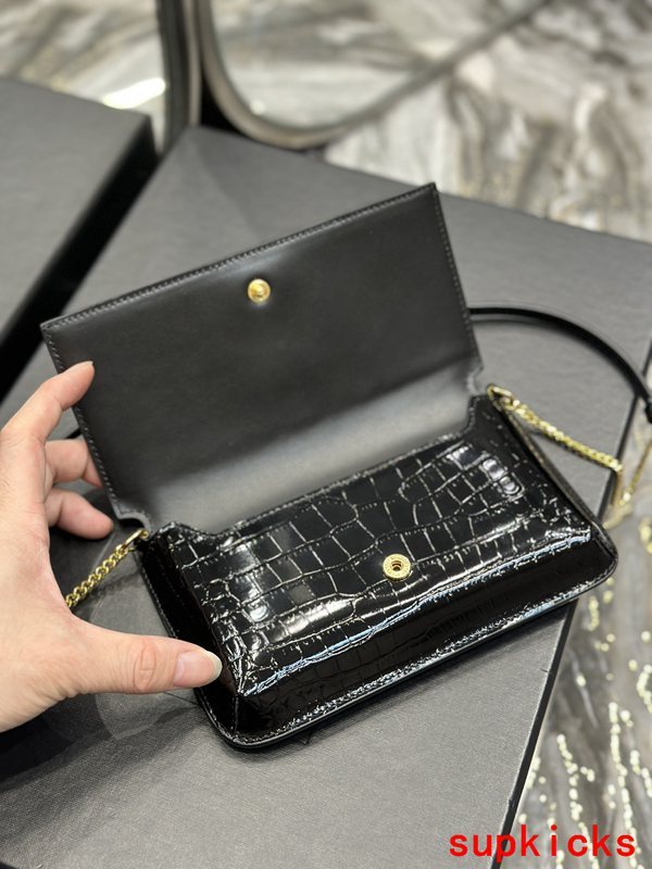 Amelia- Mix Wallets - 459