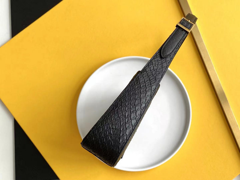 Amelia - YSL Bag - 4158