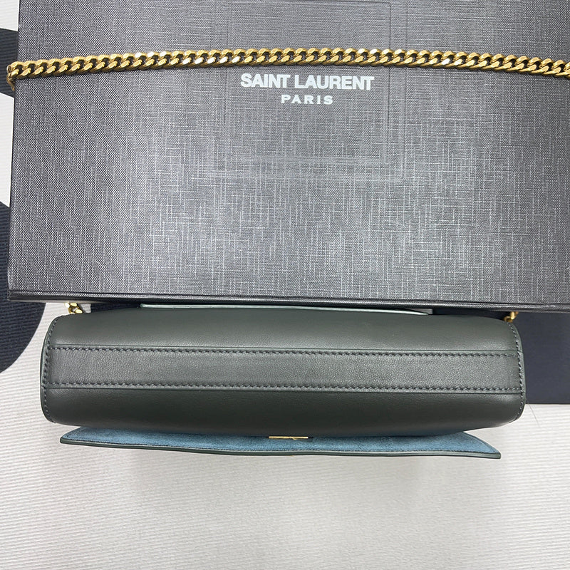 Amelia - YSL Bag - 2042