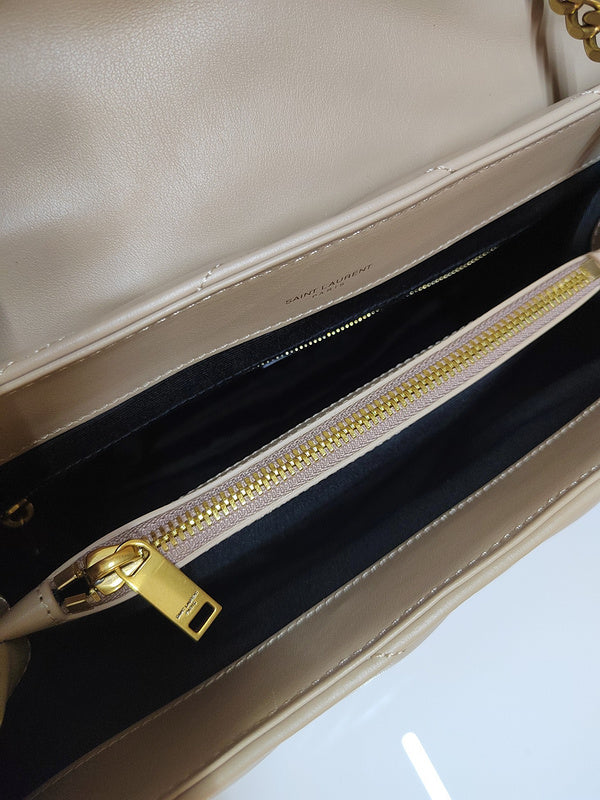Amelia - YSL Bag - 2032
