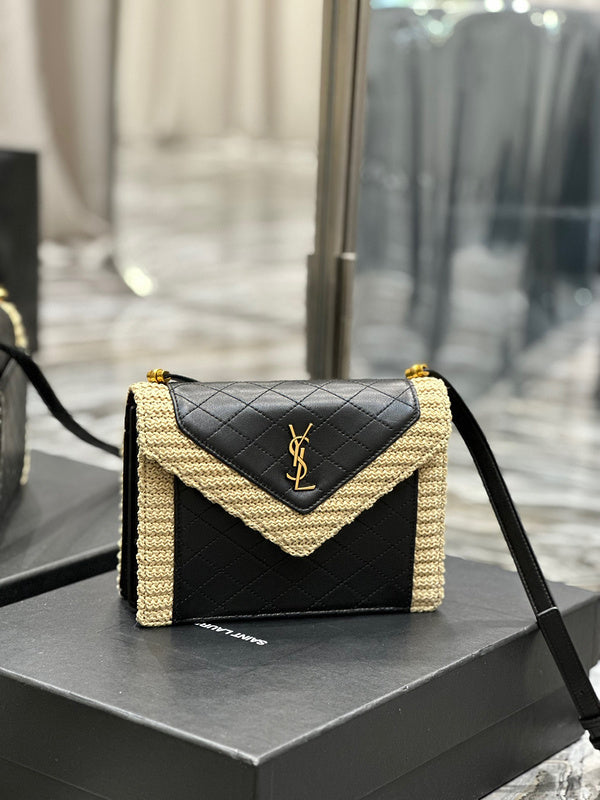 Amelia - YSL Bag - 3933