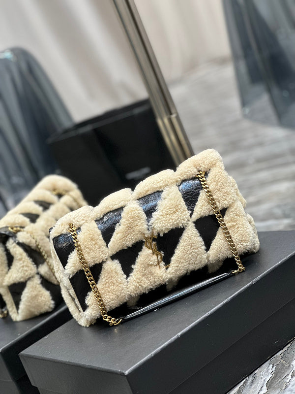 Amelia - YSL Bag - 3926