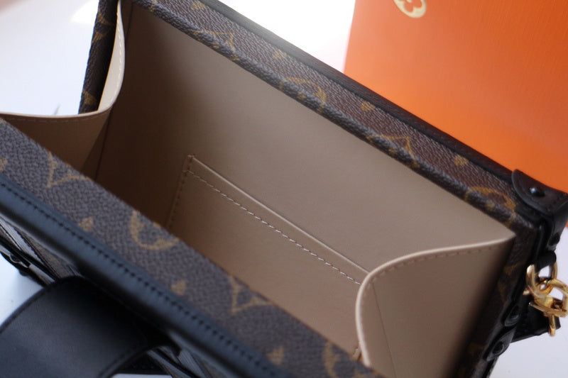 Fan Fashion Lu-Vi bags - 17658