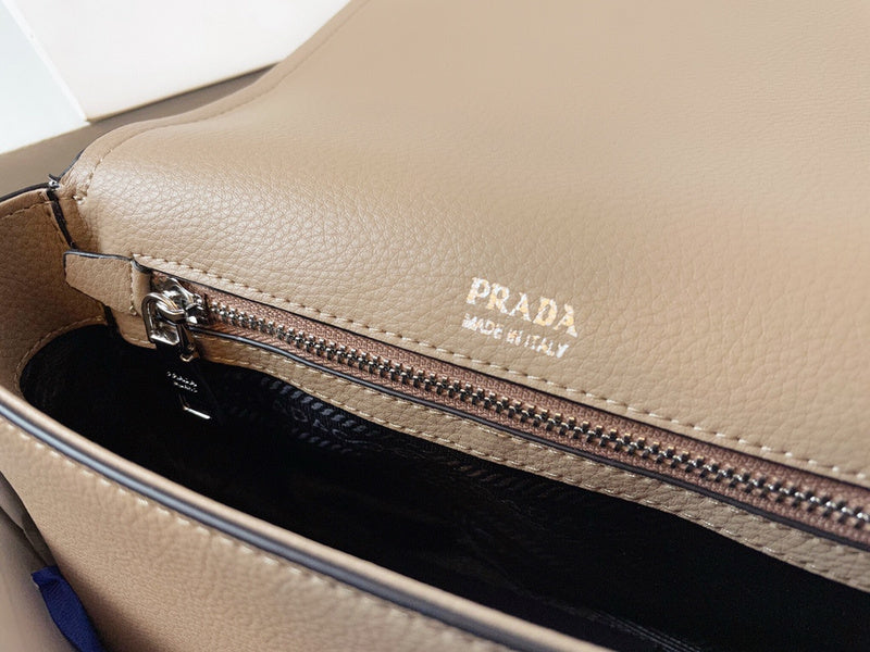 Amelia- PRDA  LUXURY BAGS - 583