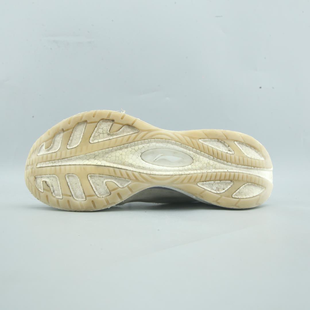 LI-NING JUEYING ESSENTIAL