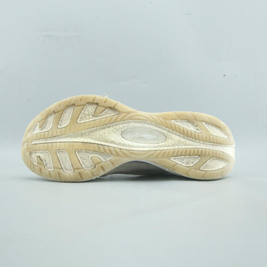 LI-NING JUEYING ESSENTIAL