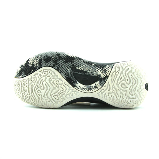 UNDER ARMOUR LOCKDOWN 6