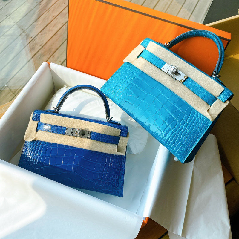Amelia - HMS Bags - 1817