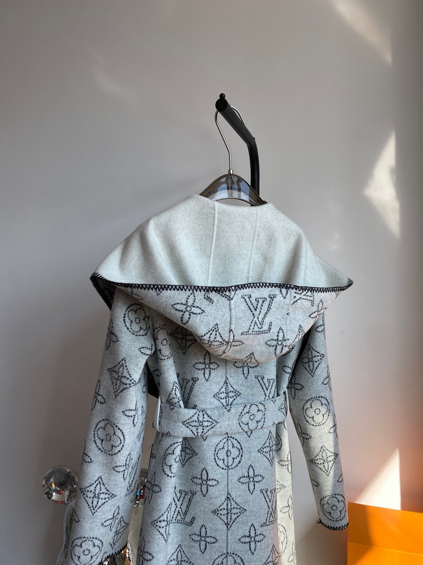 Luxury Louis Vuitton  Wrap Coat 029