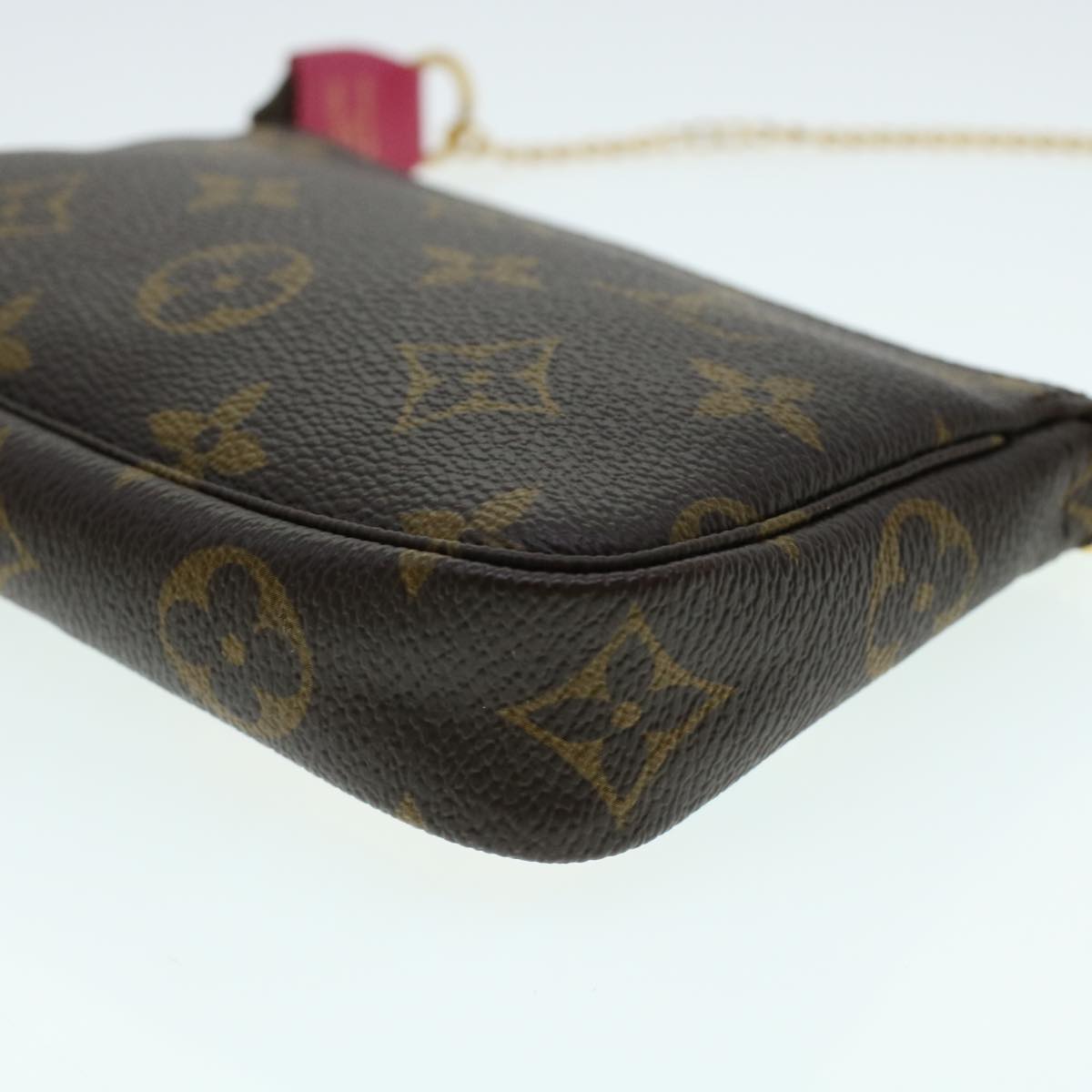 LOUIS VUITTON Vivienne Mini Pochette Accessoires Pouch M69752 LV Auth 41047A
