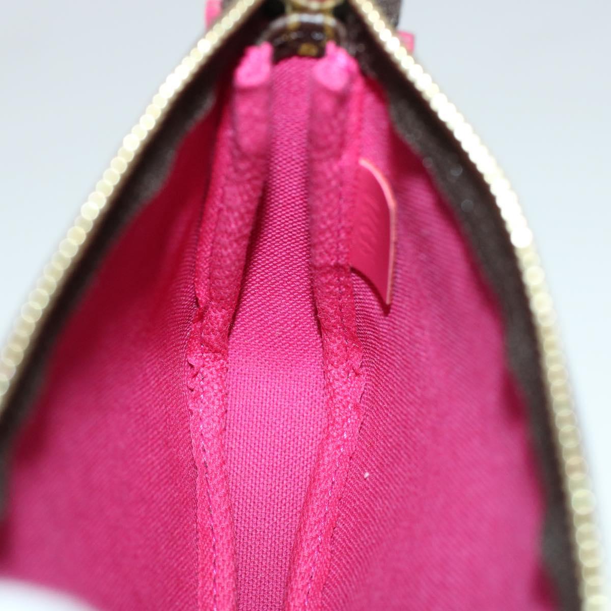LOUIS VUITTON Vivienne Mini Pochette Accessoires Pouch M69752 LV Auth 41047A