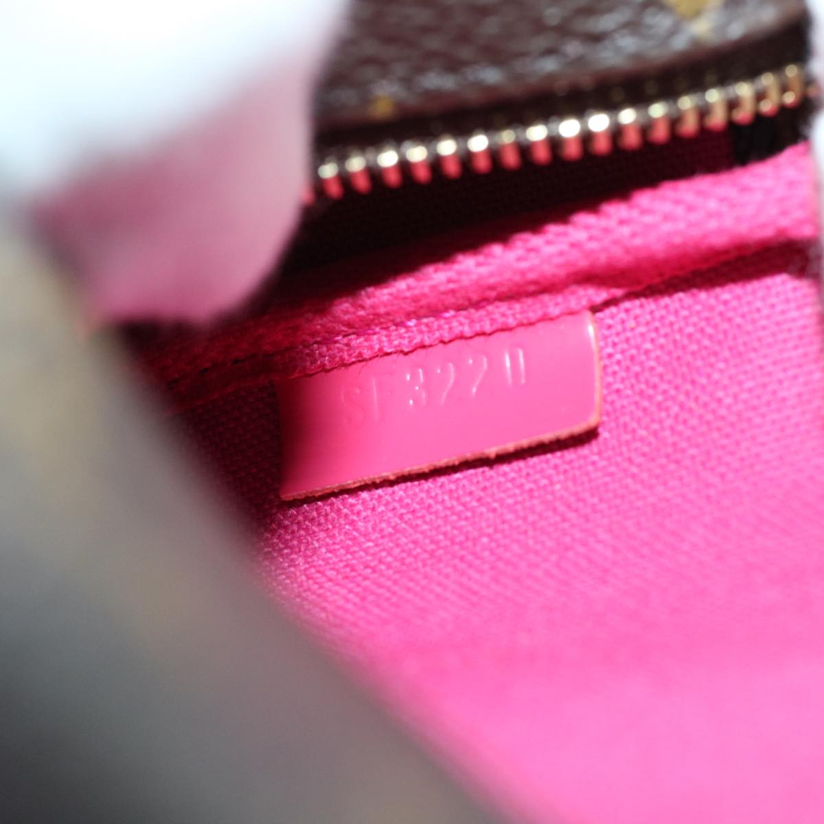 LOUIS VUITTON Vivienne Mini Pochette Accessoires Pouch M69752 LV Auth 41047A
