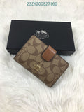 Amelia - CAH Wallet - 142