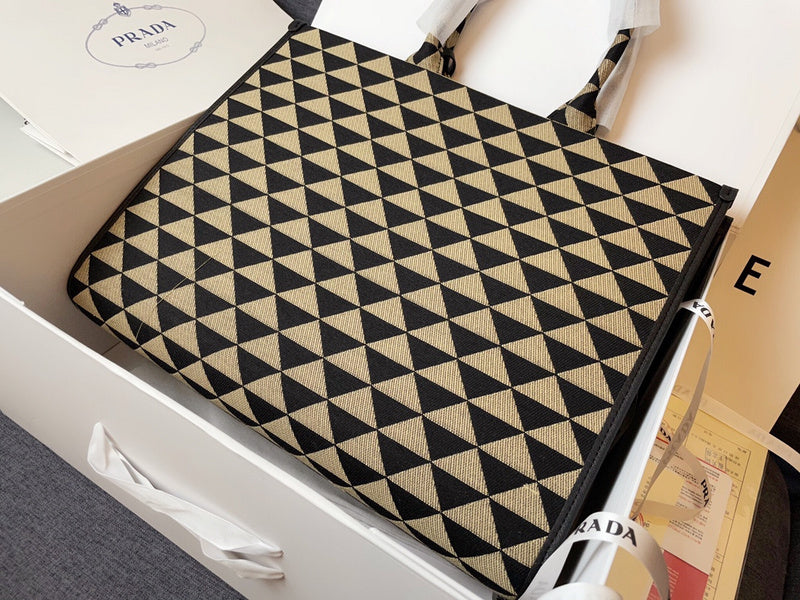 Amelia- PRDA  LUXURY BAGS - 587