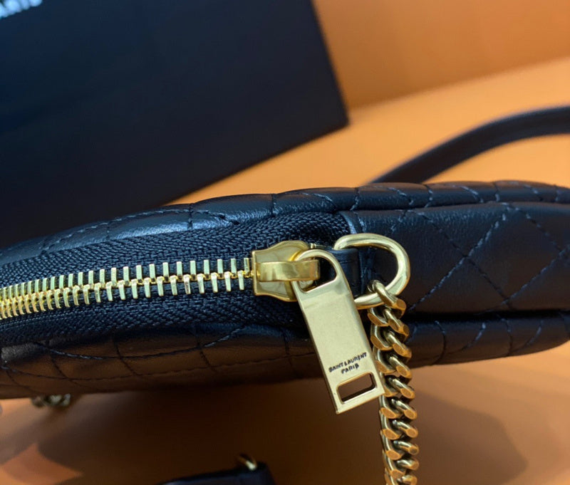 Amelia - YSL Bag - 2056