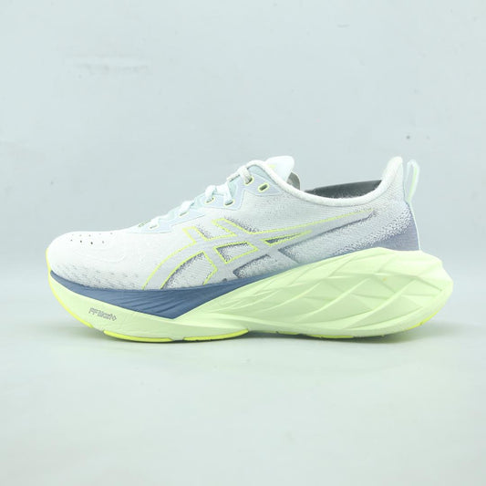 ASICS NOVABLAST 4
