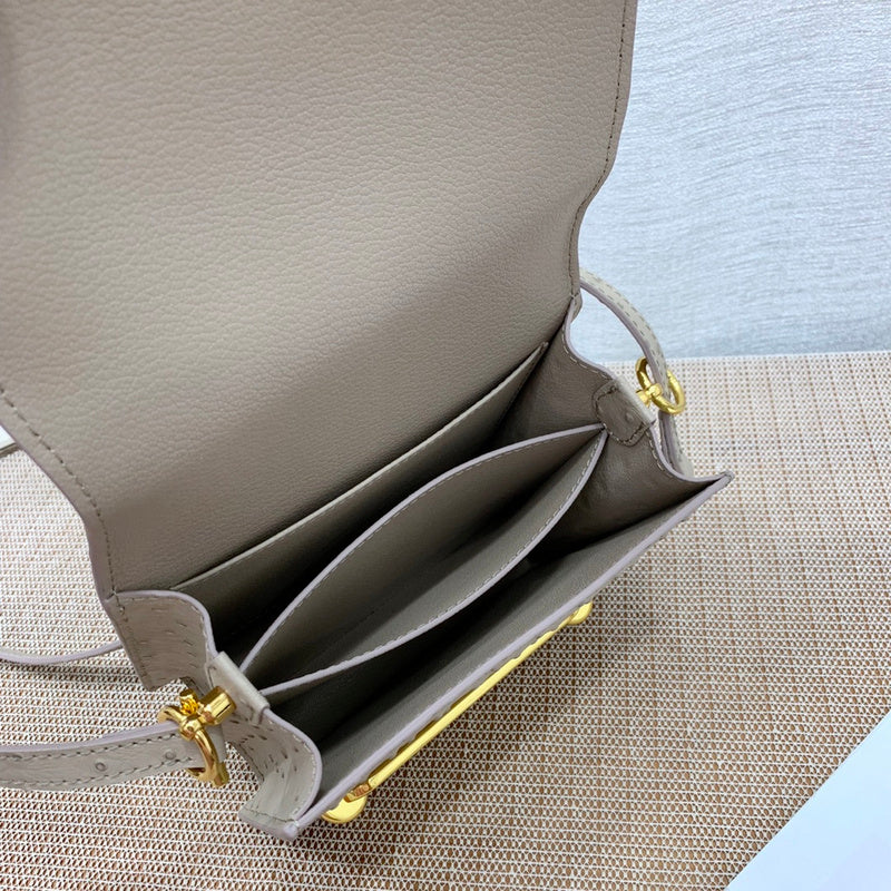 LO - HRMS DESIGNER BAGS - WOMEN BAGS - 723