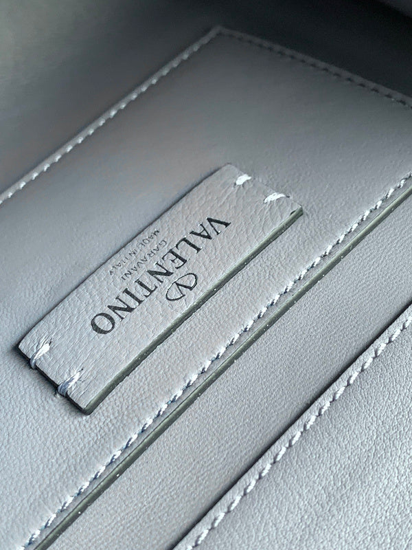 VAL LUXURY BAGS - FOR FASHION LOVERS  AFFORDABLE LUXURY BAGS- 223