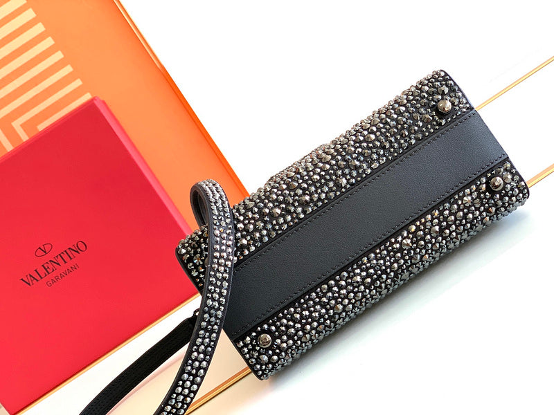 Amelia's Bag Gallery - VEL Bags - 218